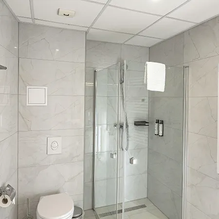 Marbles Apartahotel 3*